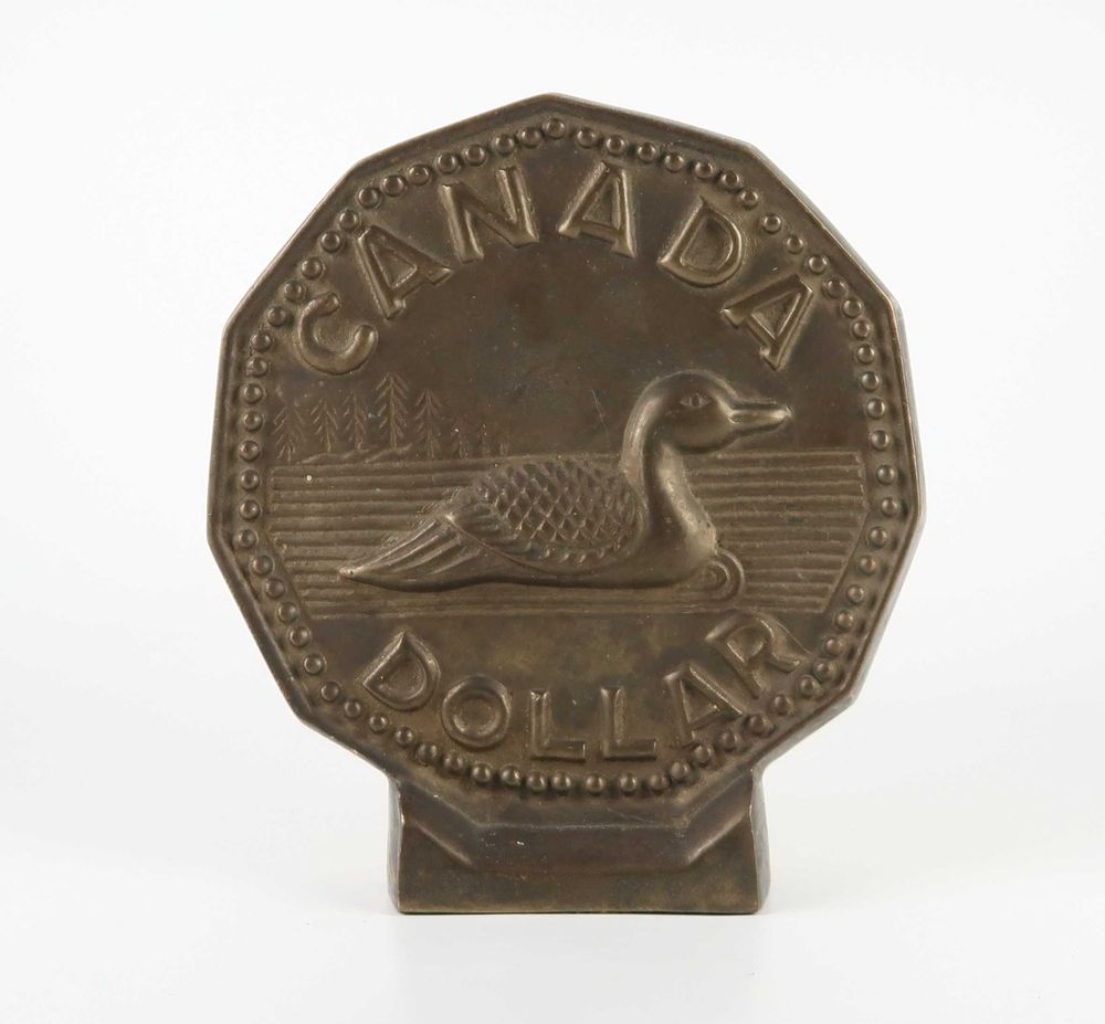 Antigo Mealheiro em latão - CANADA DOLLAR