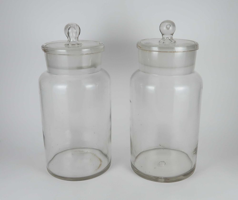 2 Potes de mantimentos de 24 cm em vidro Séc. XIX/XX