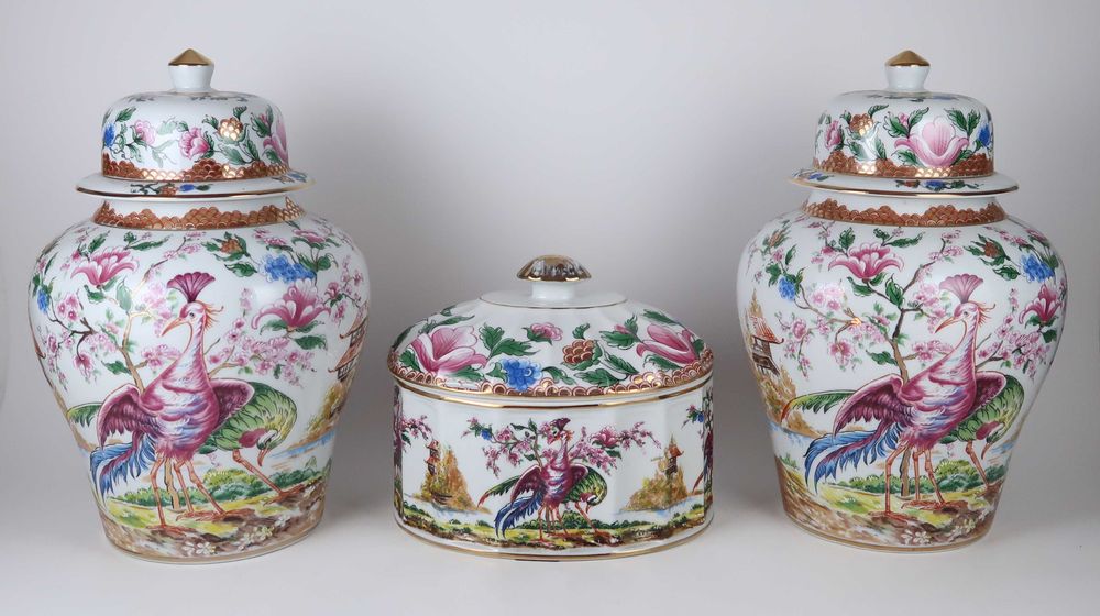 Conjunto - caixa e par de potes em porcelana - Carlos Vidal