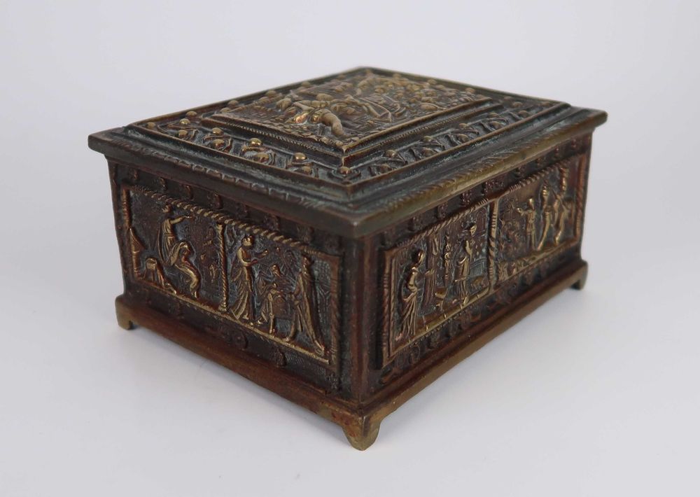Caixa guarda-joias bronze Séc. XIX/XX