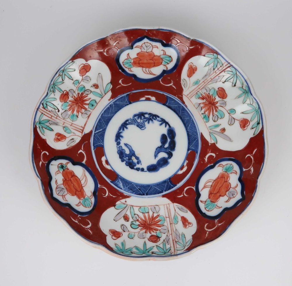Prato Oriental Imari Séc. XIX/XX (ref 1)
