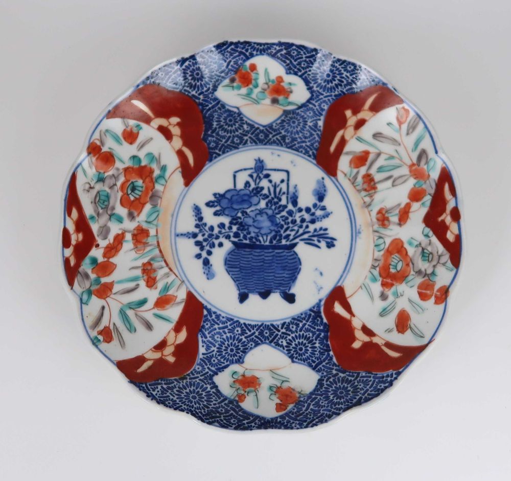 Prato Oriental Imari Séc. XIX/XX (ref 2)