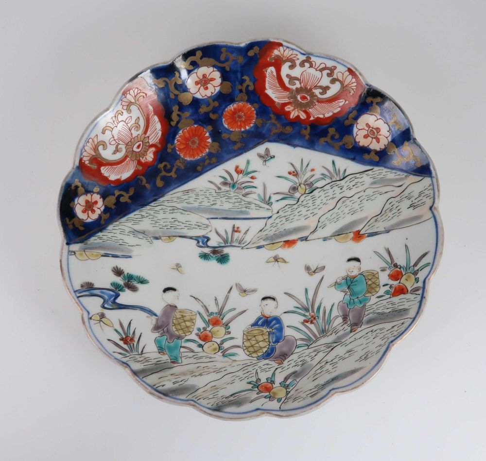 Prato Oriental Imari - Figuras - Séc XIX/XX (ref 1)