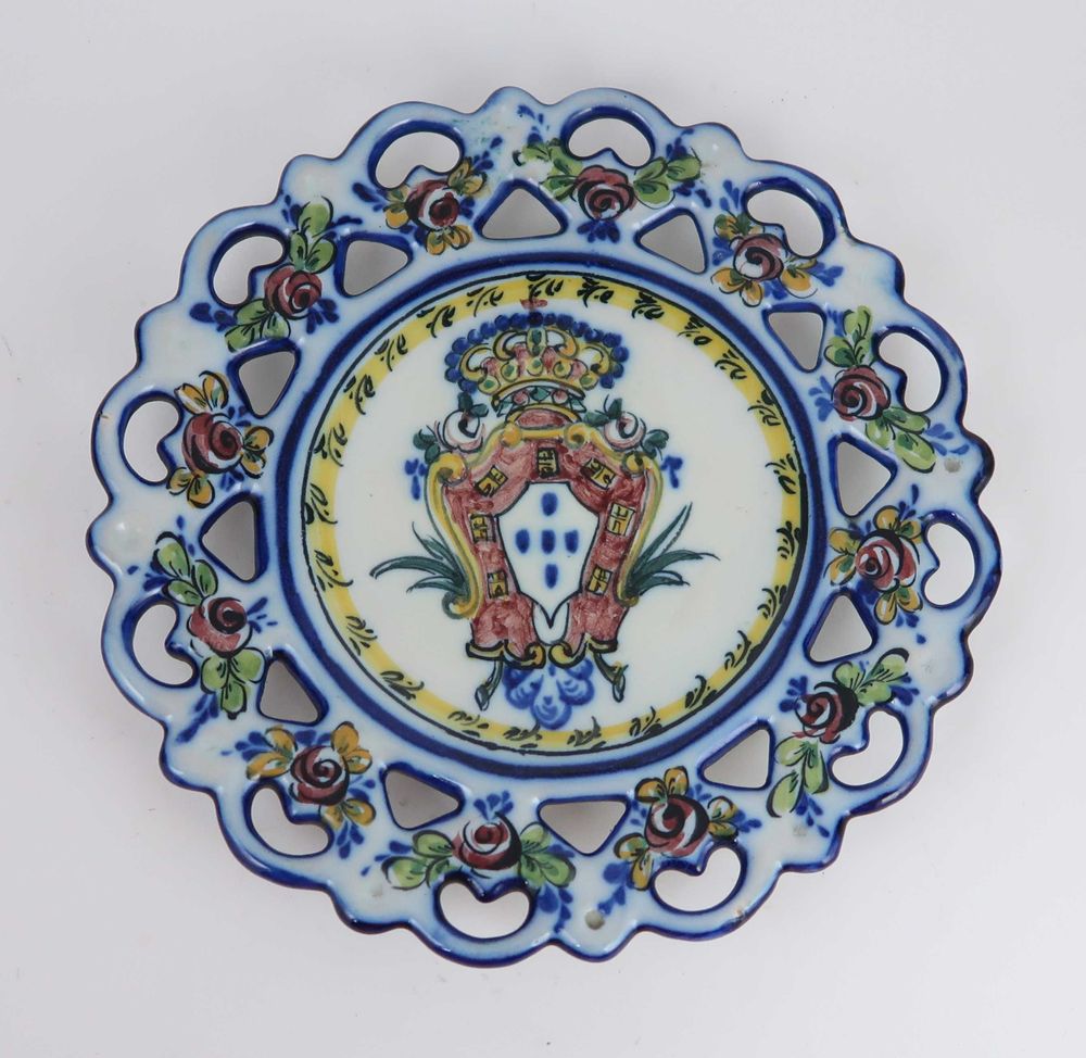 Prato antigo Alcobaça - Brasão Armas de Portugal - 17.5 cm