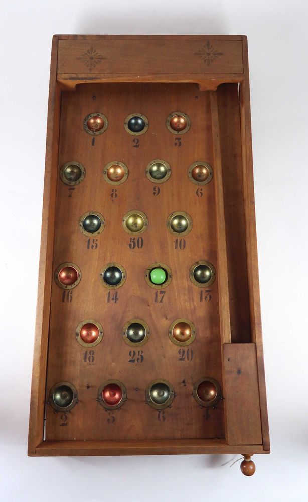 Máquina de flippers de mesa antiga 1920/30